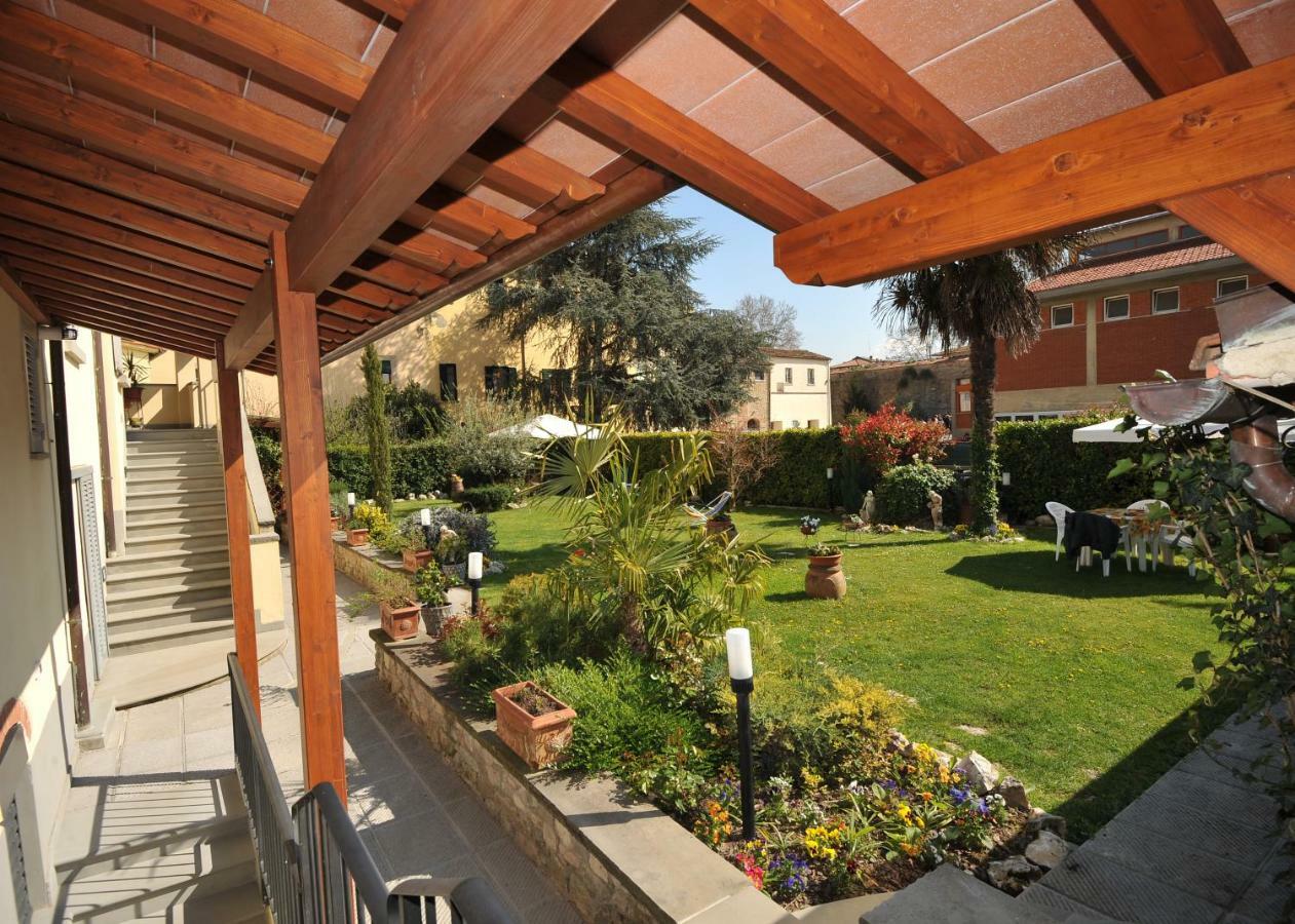 Residence Le Gagli Arde Arezzo Exterior photo